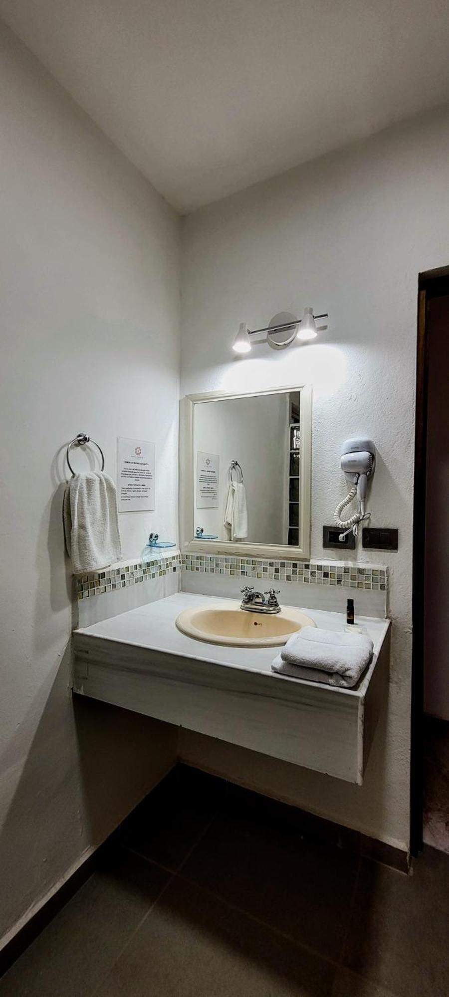 Апарт отель Dona Adelina House Сьюдад-Вальес Экстерьер фото